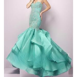 NEW TIFFANY DESIGNS women's prom dress in mermaid